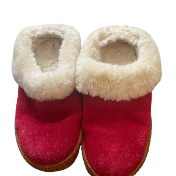 L.L. Bean Wicked Good  Squam Lake Shearling Lined Slippers - Picture 2 of 10